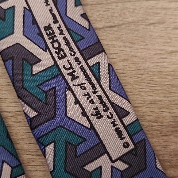 M. c. escher silk - Gem MC ESCHER Geometric Print Abstract Blue Green White Goyard Silk Tie VTG RARE 90s